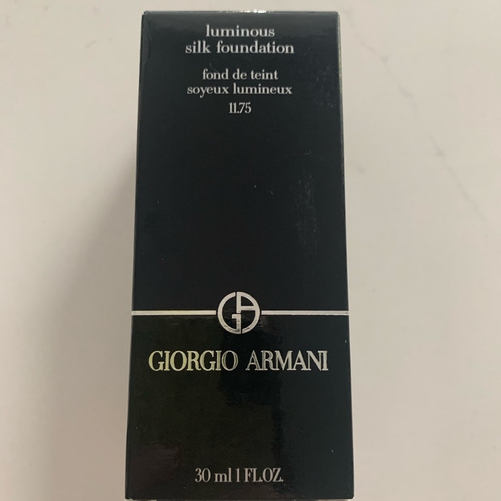 Giorgio Armani Luminous Silk Foundation 11.75